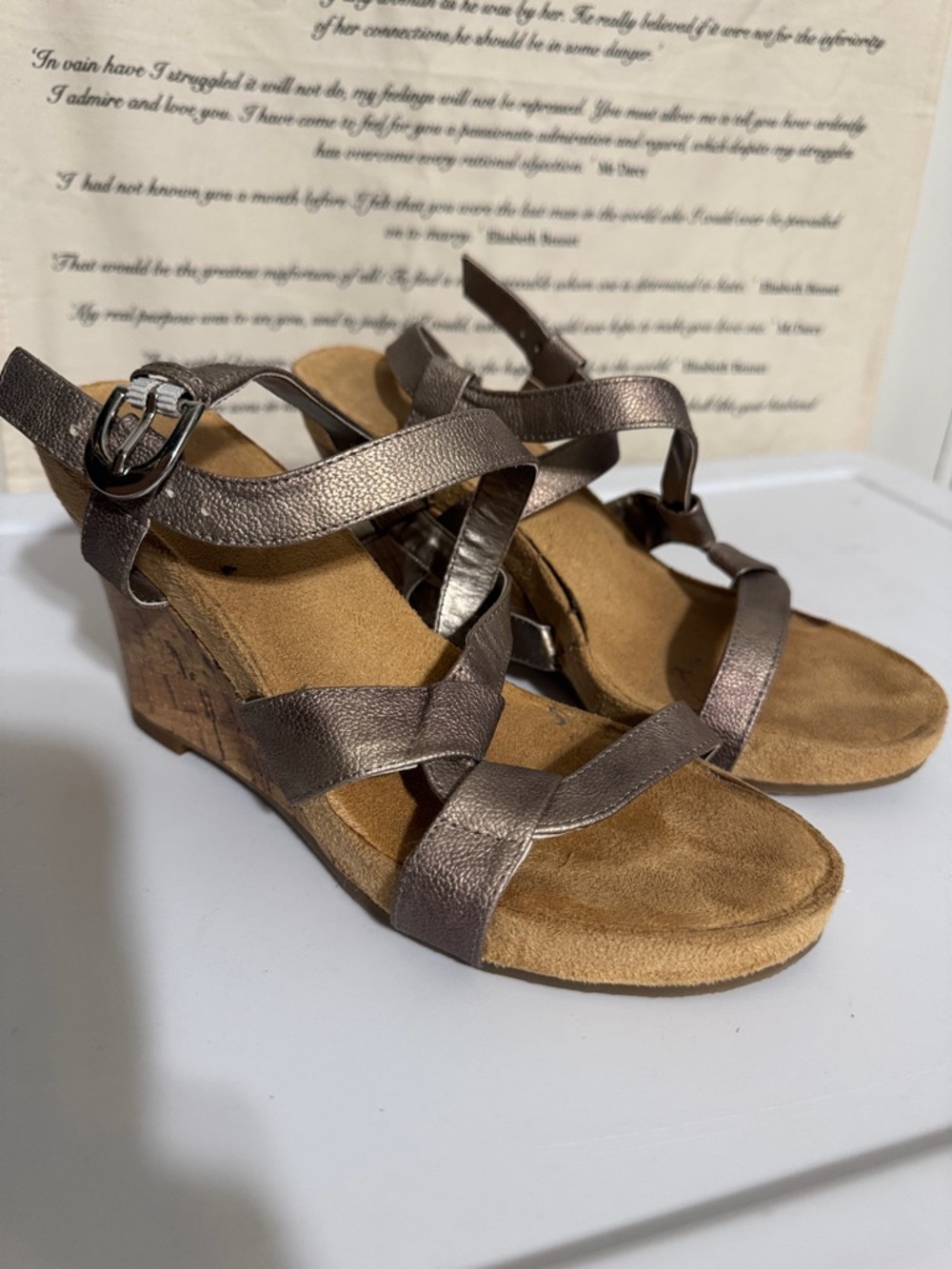 Aerosoles Size 7 tan cork strappy wedges